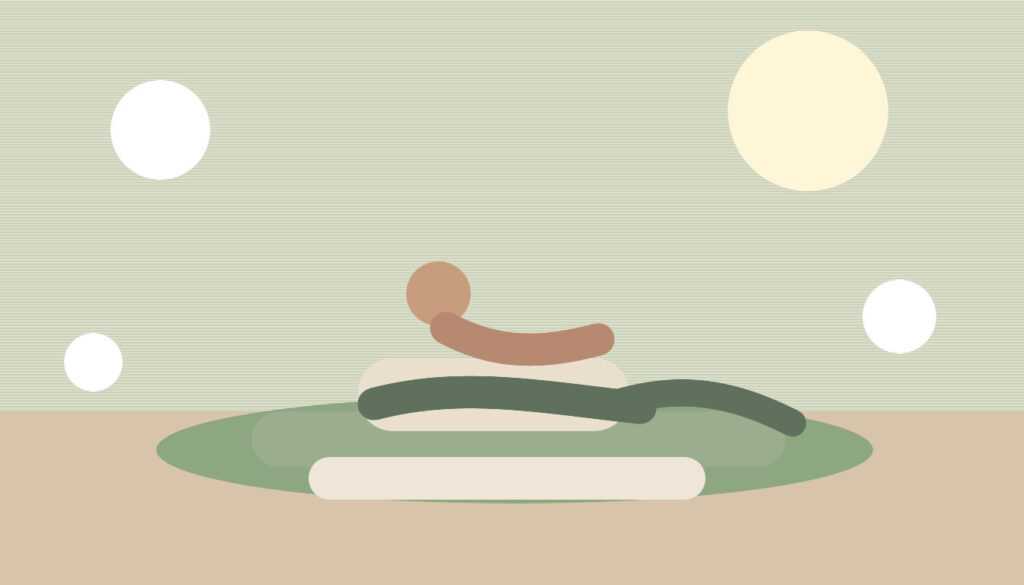 pratique douce de yoga adaptée en cas de sciatique avec coussin de soutien